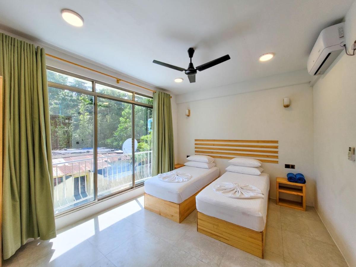 Thila Sky View - Guest House Thoddoo Bagian luar foto