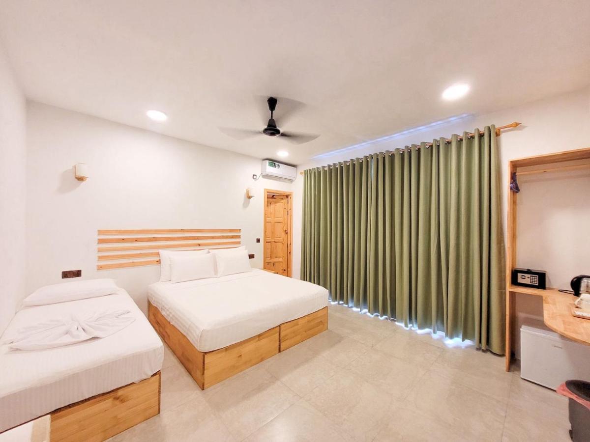 Thila Sky View - Guest House Thoddoo Bagian luar foto